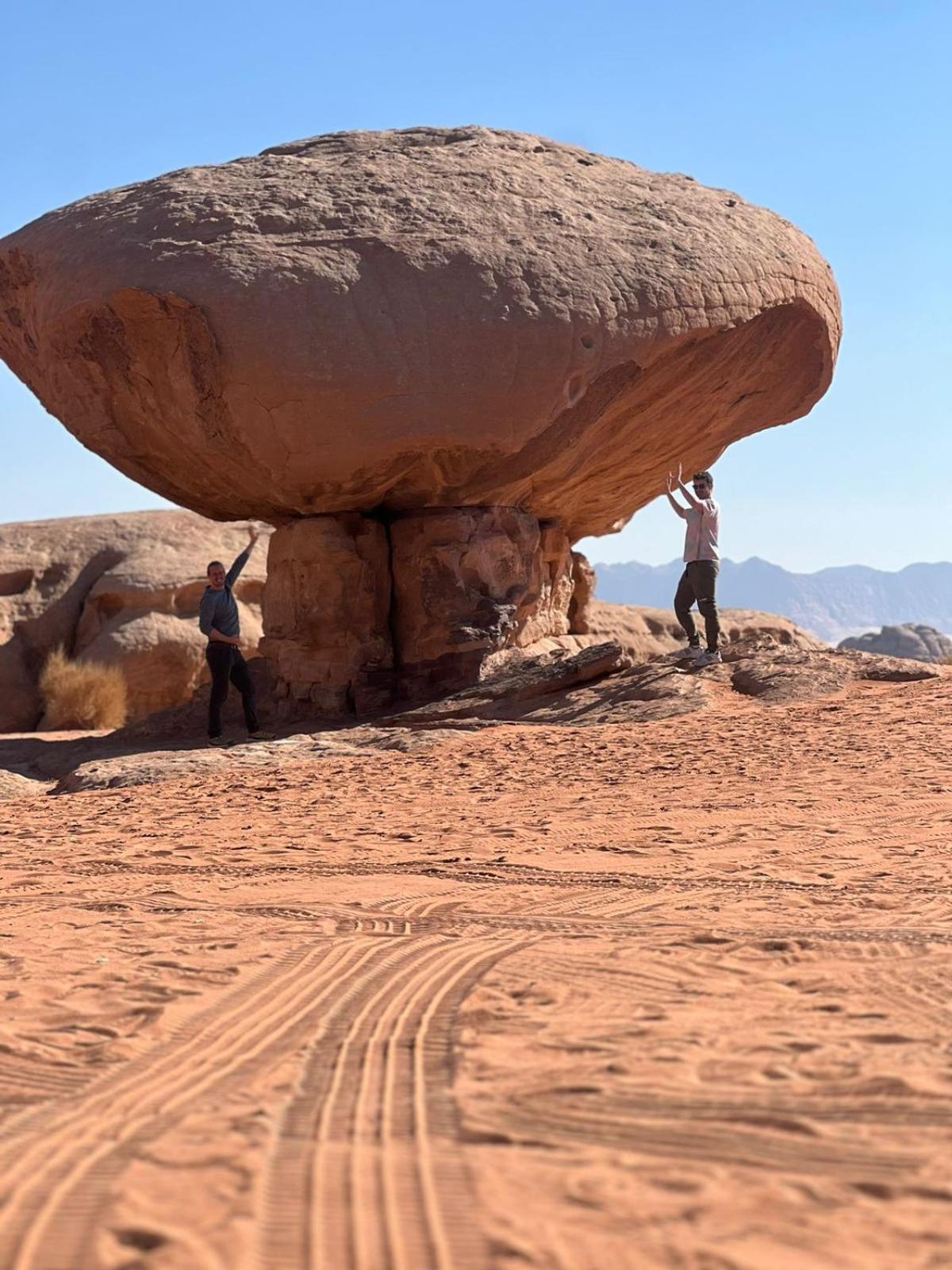 Desert Rock Camp وادي رم المظهر الخارجي الصورة